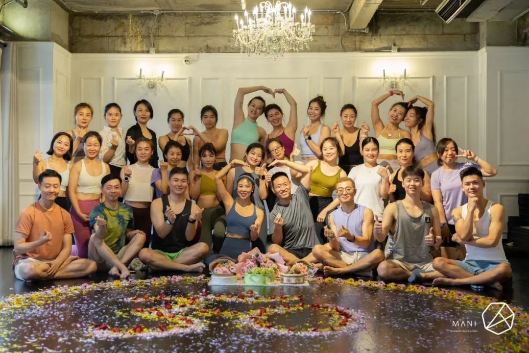 【流瑜伽高阶50小时导师培训】快乐收官！天使Angel老师带你感受流瑜伽串联的艺术